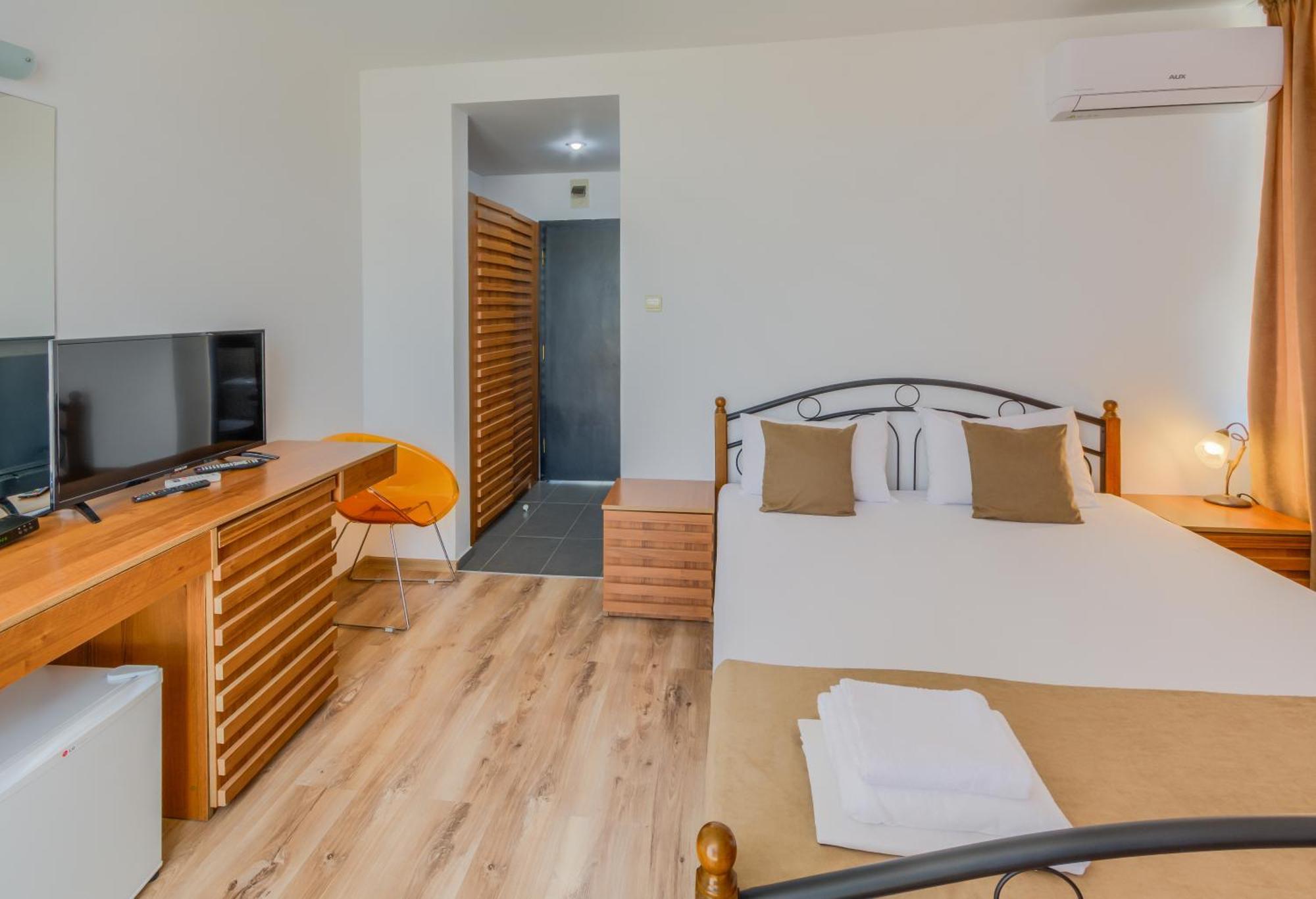 Hotel Odyssey โซโซโปล ภายนอก รูปภาพ